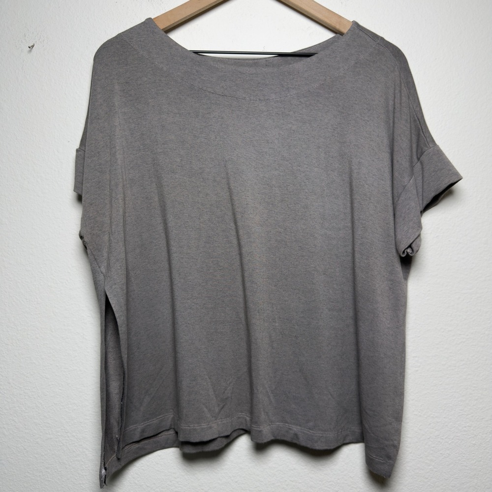 Bryn Walker Women Knit Top XS Gray Short Sleeve Side Slit Boxy Tee Lagenlook